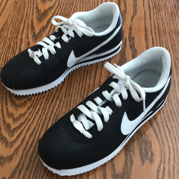 nike cortez metal piece